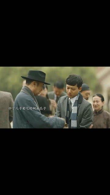 吃瓜相拥精彩片段,相拥共赏精彩瞬间